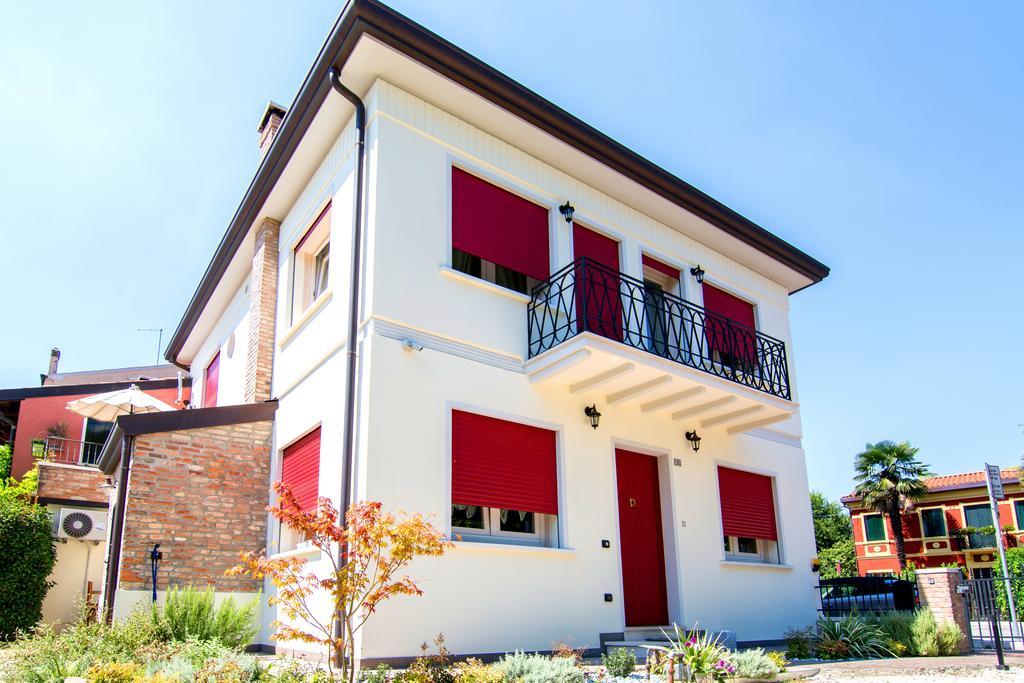 B&B La Porta Rossa Ноале Екстер'єр фото